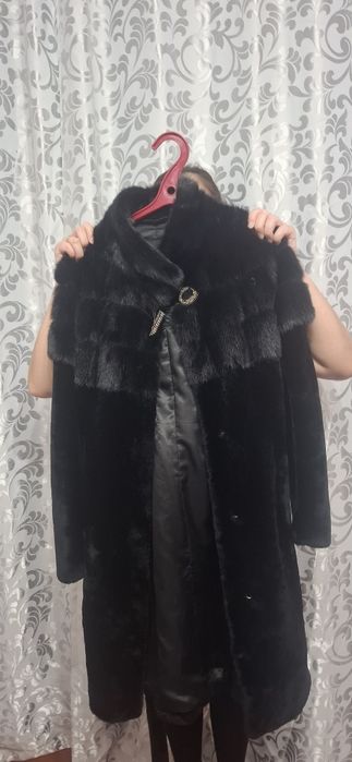 Продам мутоновую шубу