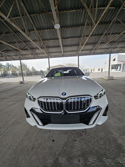 Bmw i5 35L dop opsiya