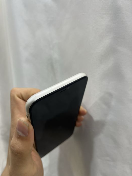 IPhone 11 128GB          .