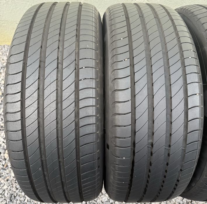 4бр 225/55/18 на 7мм с 21дот Мишелин Прамиси 4