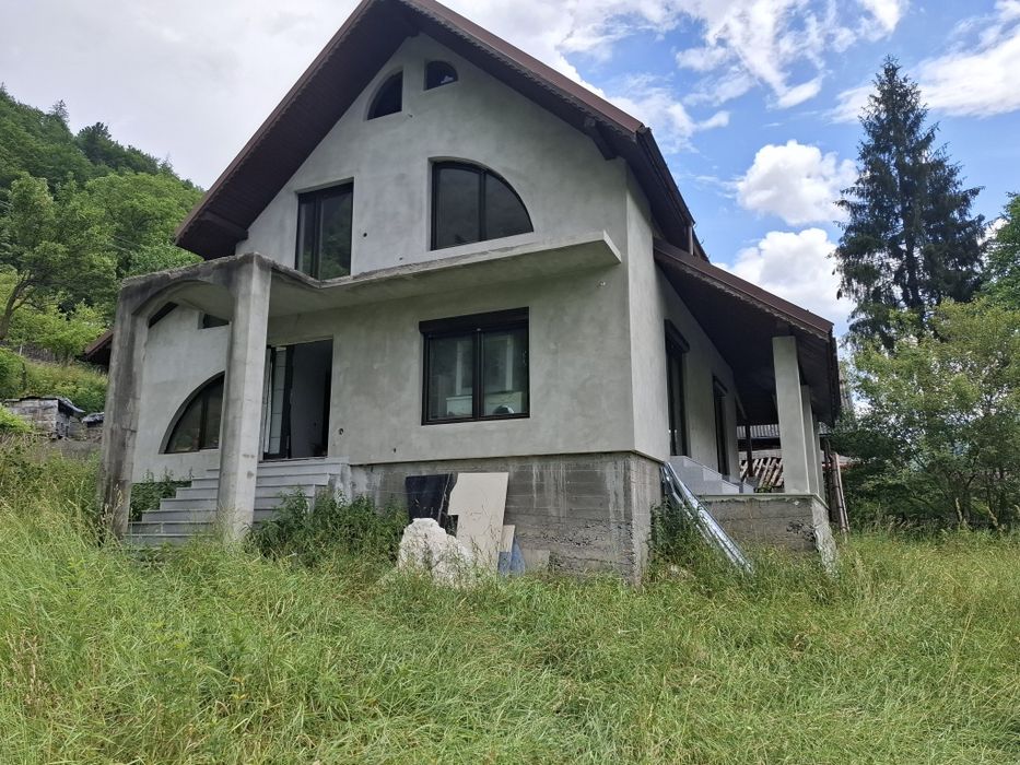 Casa de vacanta rastolita