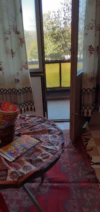 Дава се под наем Двустаен апартамент в Ямбол, Боровец - 68 кв.м за 229.5 € - Снимка #2