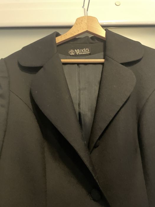 Casa de moda Venus sacou dama nou negru M