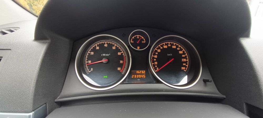 Vând Opel Astra H Unic Proprietar! Echipare Cosmo.