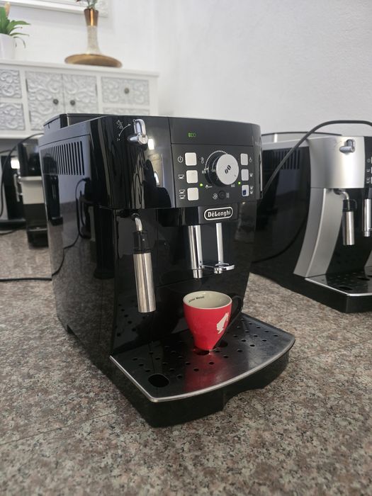 Кафемашина Delonghi magnifica s