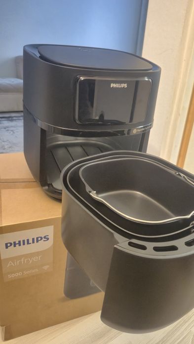 Vând AirFryer 5000 serios 7,2 L  NOU