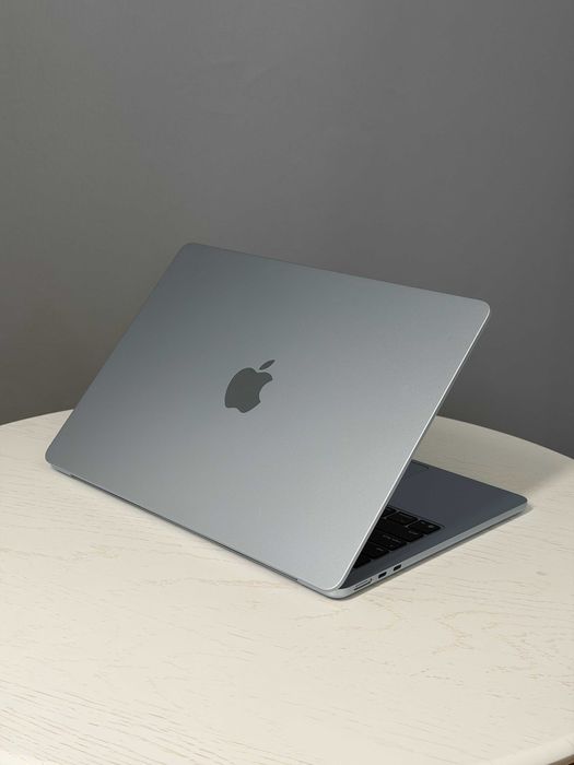 MacBook Air M4 16/512 GB HALOL NASIYA