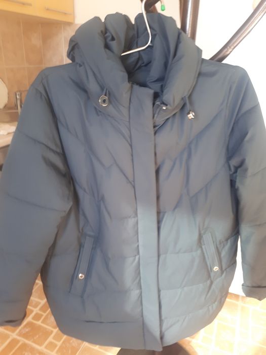 Продам зимний пуховик