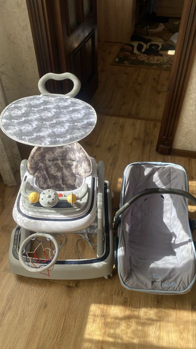 Продаются ходунки , и автокресло