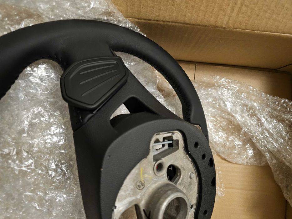 Skoda/Шкода двуспицов волан с пера