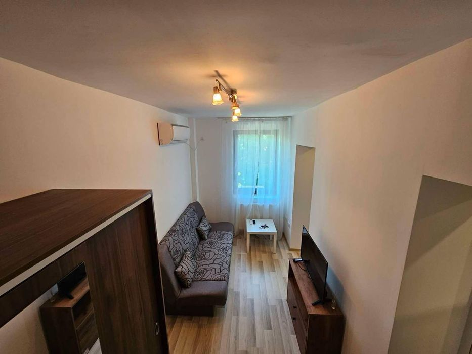 Дава се под наем Едностаен апартамент в София, Студентски град - 25 кв.м за 325 € - Снимка #2