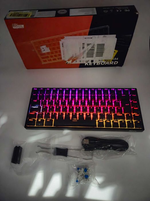 Tastatura Mecanica RK84 Tri-Mode, Switch Albastru DE - Ca Noua