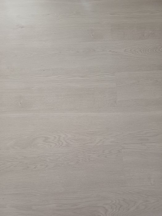 Продам ламинат   .