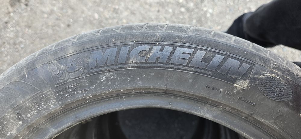 Продам б/у шины  4шт