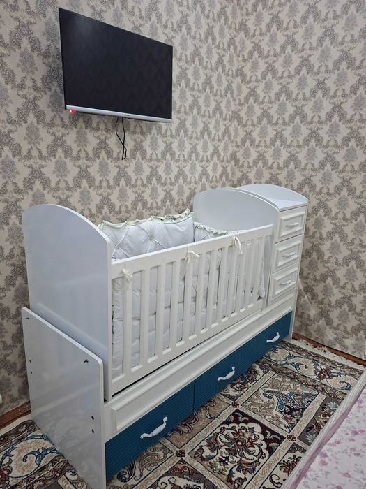 Detskiy karavot yangi