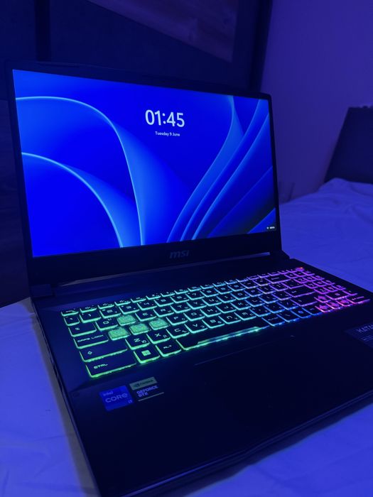 ЛаптопMSI Katana 15 B13V