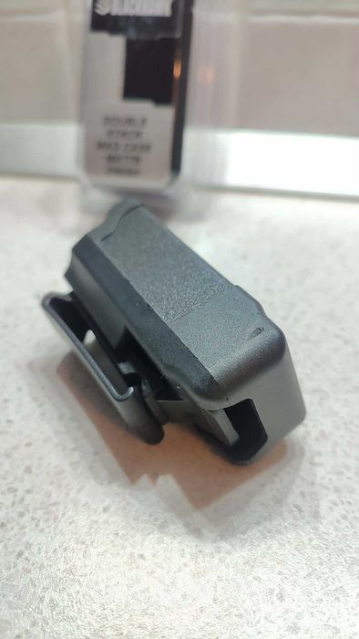 Тактическият кобур Blackhawk Sig Sauer  и Кобур пълнител 9mm BlackHawk