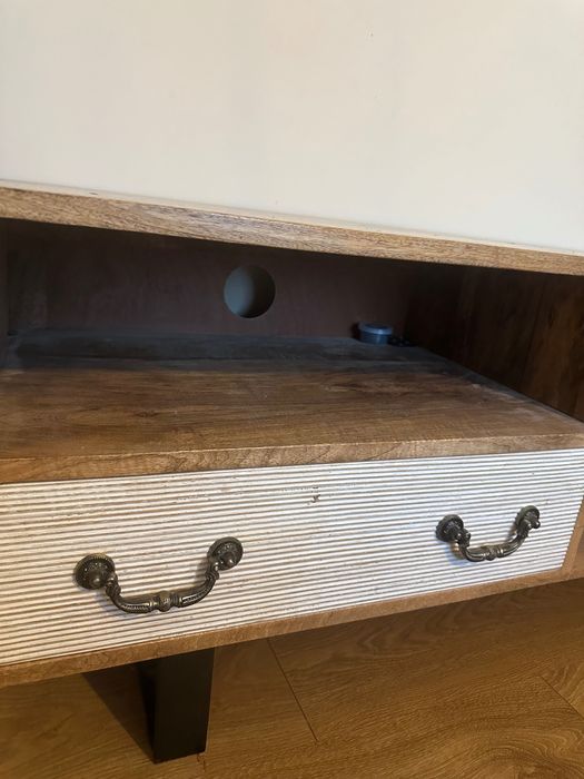 ТВ шкаф масив 118/45/50 СМ