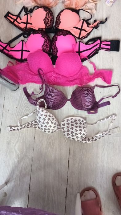 Сутиени и комплект