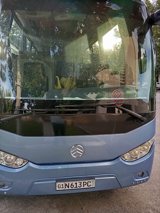 Golden dragon avtobus