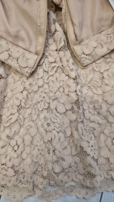 Fustă Midi H&M din Dantelă Florală Bej Pudrat, Mărime 40(potrivita si pt M)