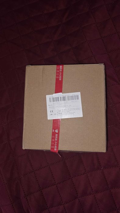 Set pahare whisky cu pietre de răcire în cutie din lemn – nou, cadou elegant