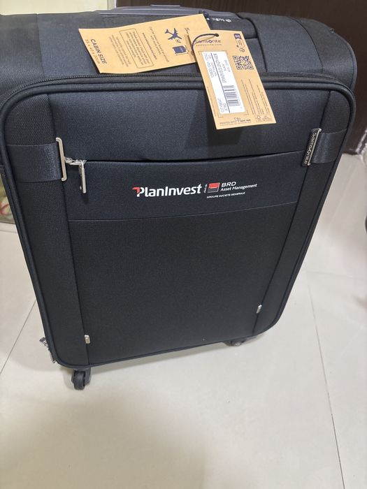 Vand  troler samsonite 55 x 40 x 20 cm,nefolosit,nou cu eticheta