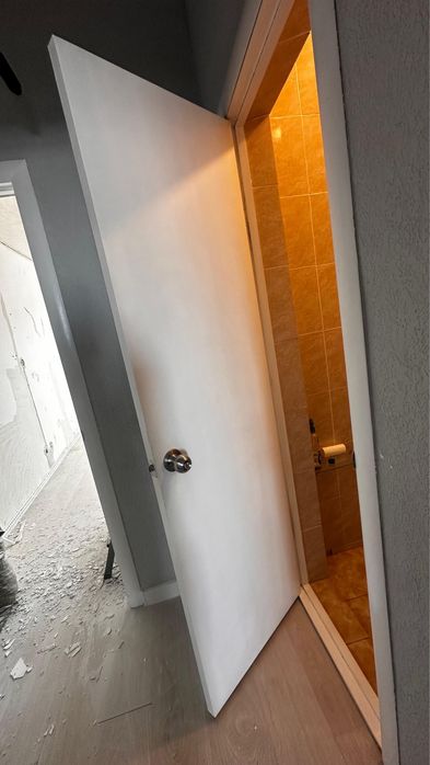 Есіктер сатылады. Продется двери