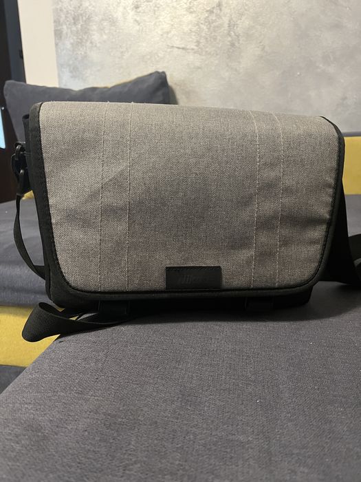 Canon EOS R50 plus obiectiv 50mm