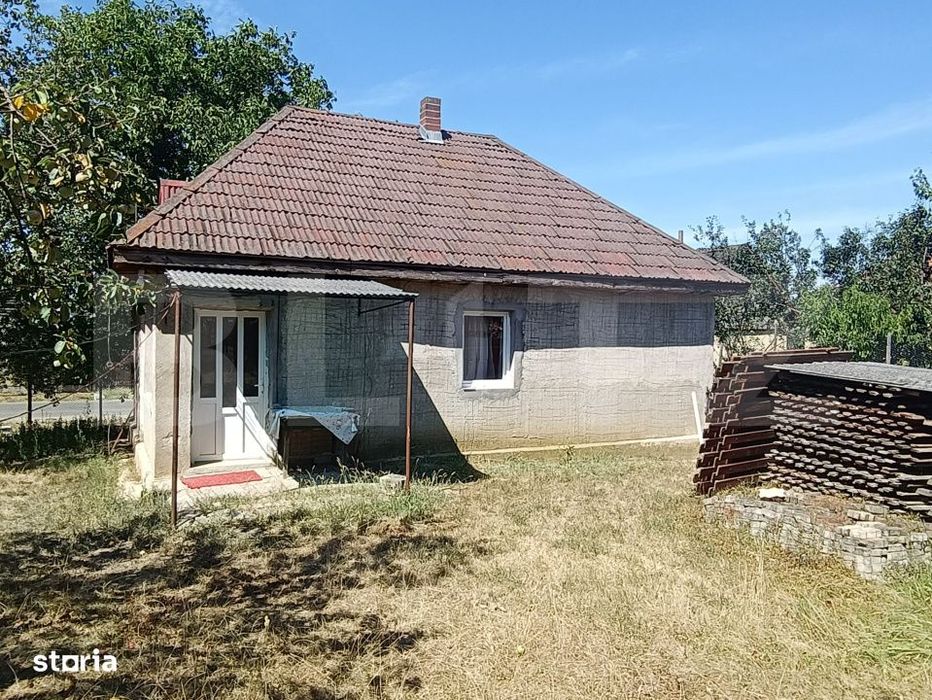 Casa 2 camere, 77 mp, teren 2200 mp, Homorodu de Mijloc