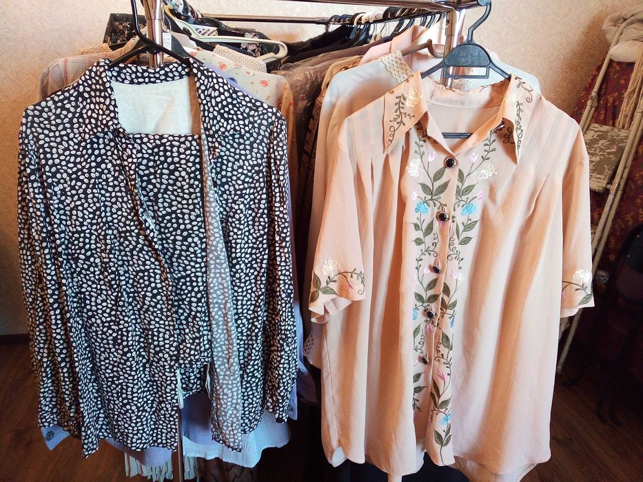 Кофта юбка штапель Б\У размер 50-52 по 60 тыс(обувь БЕСПЛАТНО)