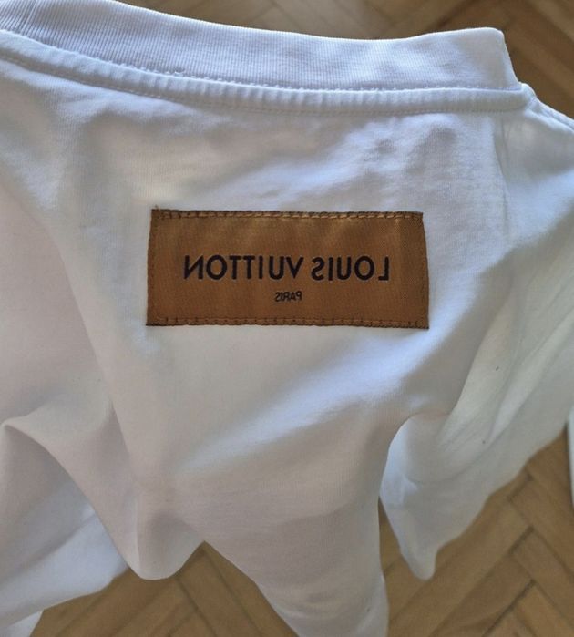 РАЗПРОДАЖБА! Оригинална мъжка тениска Louis Vuitton - Размер Л - 100% памук