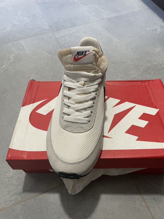 Продам кроссовки Nike