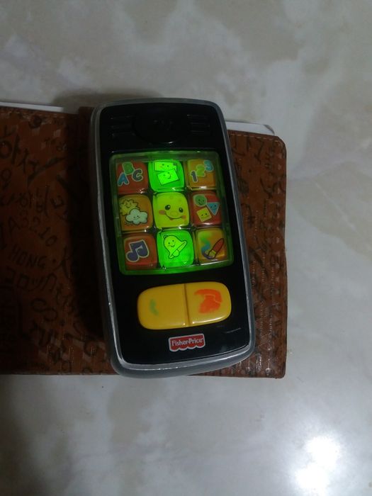 телефон игрушечныйи музыкальный,с песнями,Турецкое озвучивание! Турци