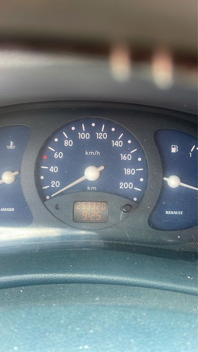 Masina are ITP pana la data 01/11/2026. 4 cauciucuri noi. Masina se prezintra ok pentru anul ei, Multumesc.