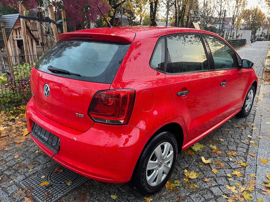 VOLKSWAGEN Polo 2010 — imagine 3