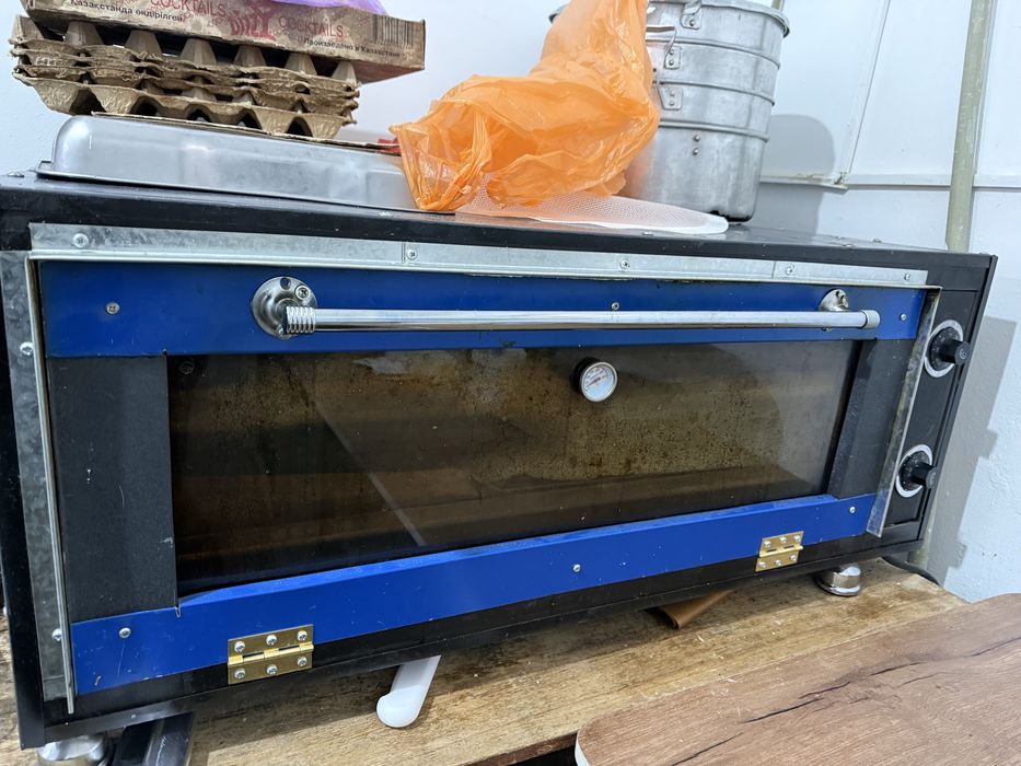 Духовка,самса пісіретін пеш