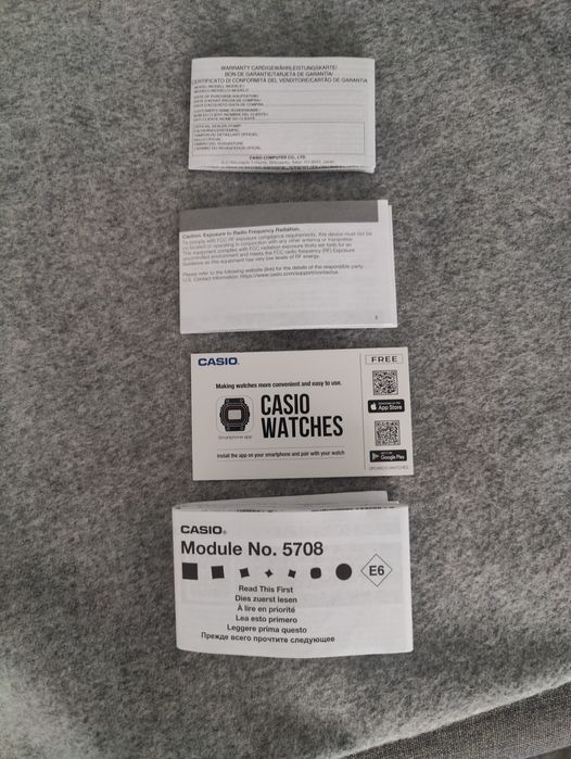 Часовник CASIO  Edifice  ECB-40P-1AEF