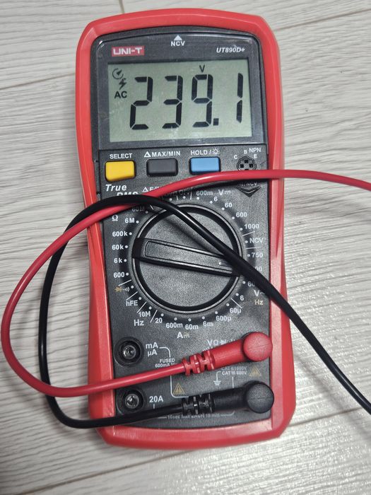 Multimetru true rms uni-t