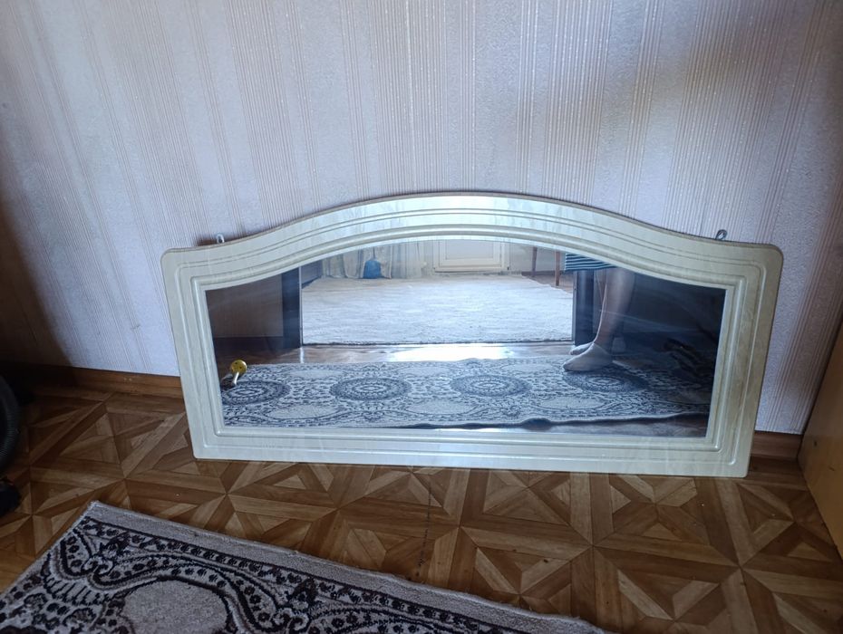 Продаётся зеркало