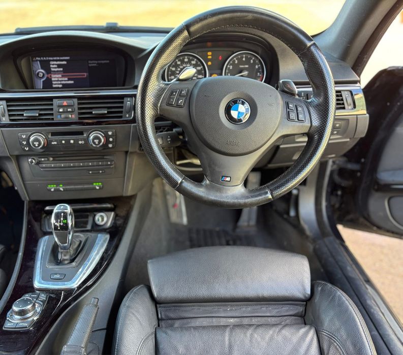 Dezmembrez BMW 335i E92 DOAR 93.000 mile ,cutie DCT,NAVI CIC,Recaro