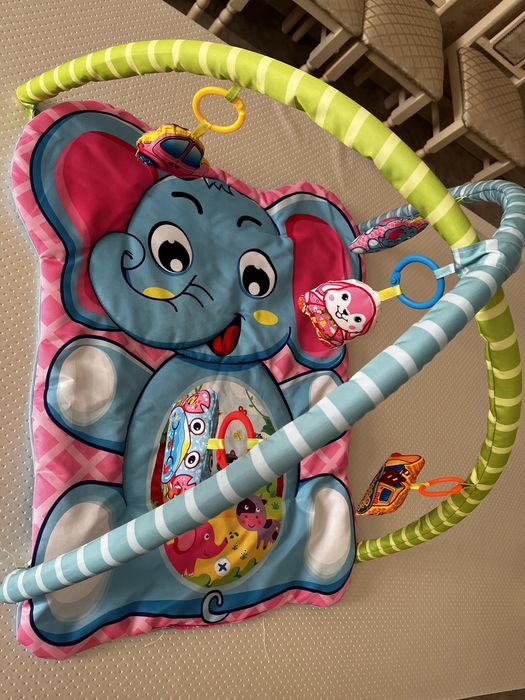 Деткий развивающий коврик