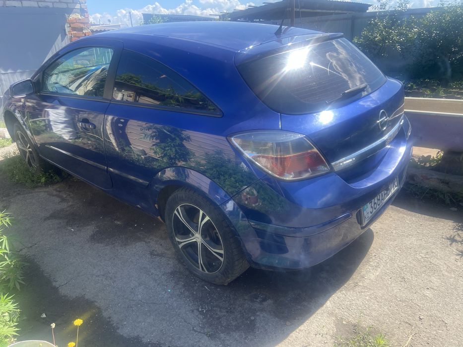 Opel Astra GTC 2007