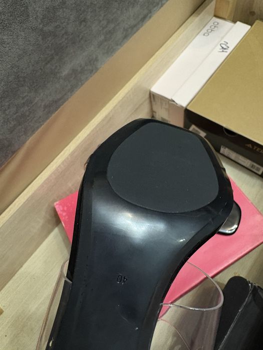 Новые босоножки 39 размер