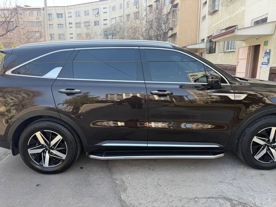 KIA SORENTO 5ta mestalik