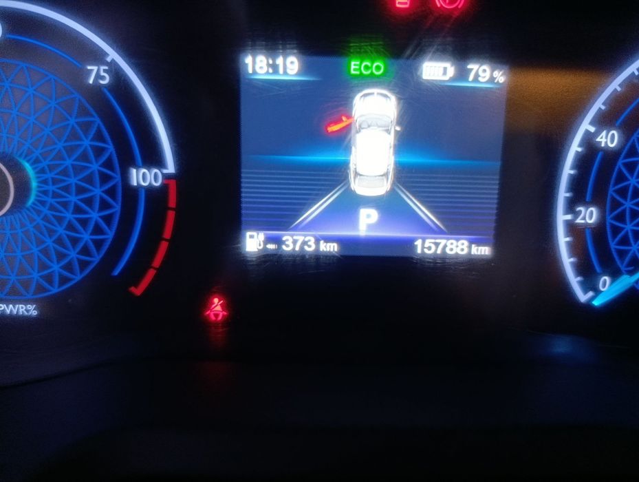 Hongqi EQM5-450км срочно.