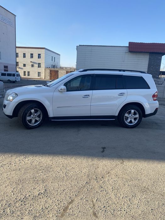 Продам мерседес бенц GL 450