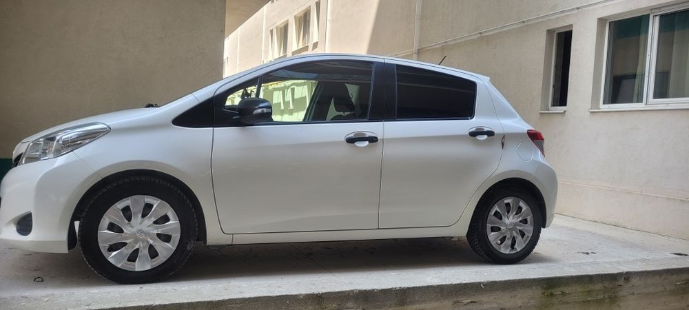Toyota yaris 2012