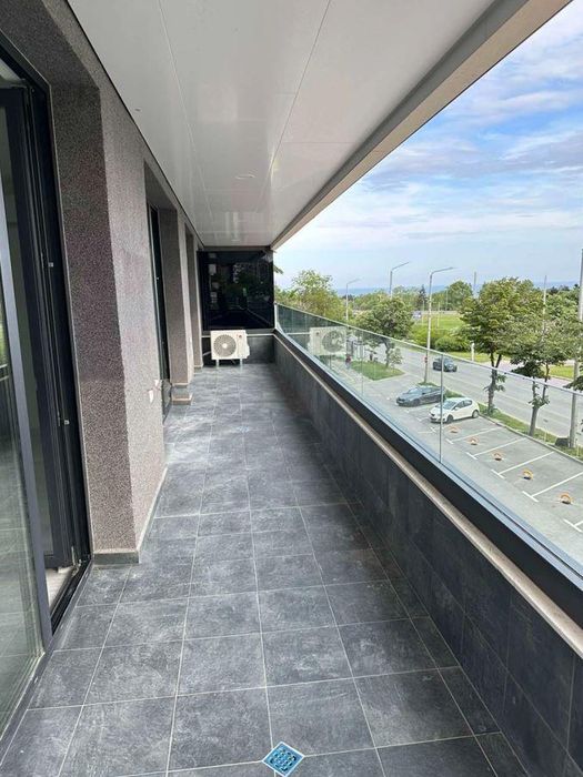 Дава се под наем Тристаен апартамент в Варна, Бриз - 135 кв.м за 1166.88 € - Снимка #14