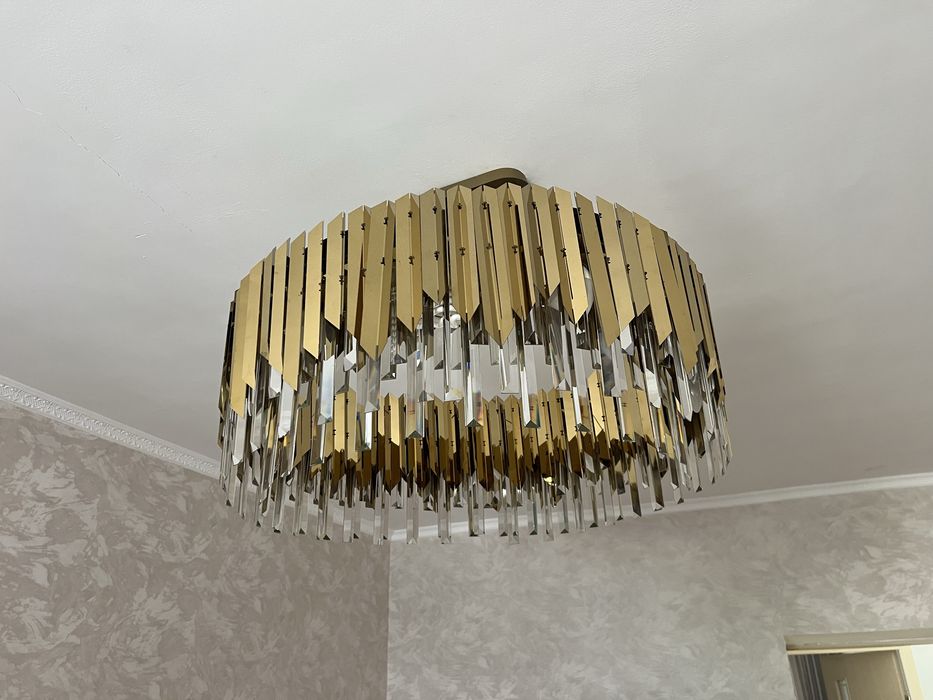 Люстра 12 рожковый